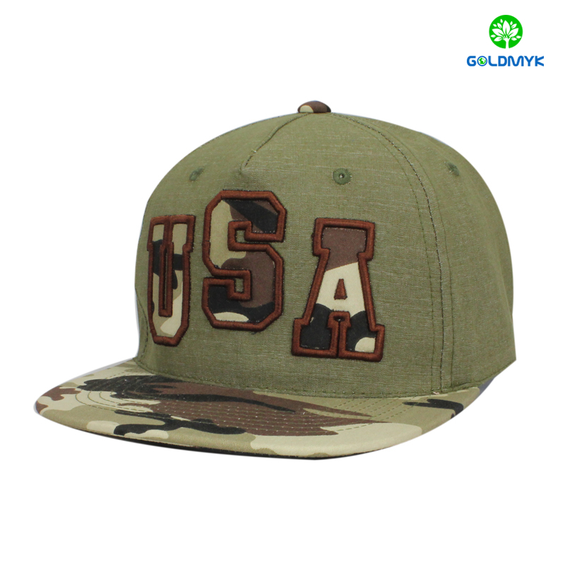 Five panel cotton snapback cap with embroidery patch logo ロゴ刺繍パッチ付き5パネルコットンスナップバックキャップ